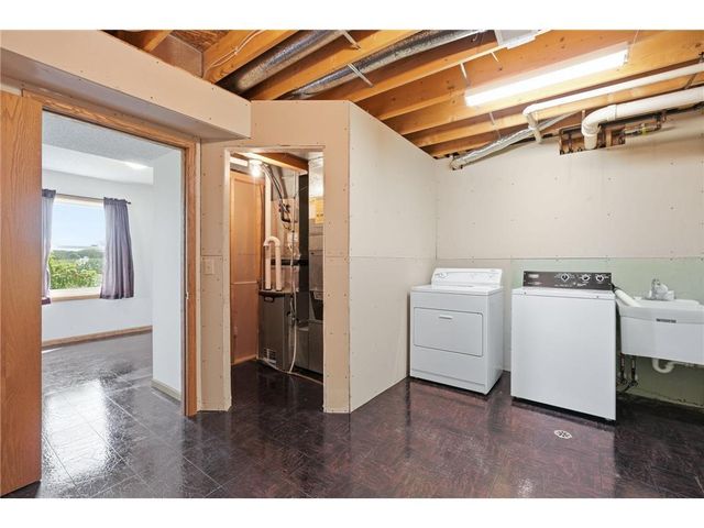 206 County Road JJ, River Falls, WI 54022