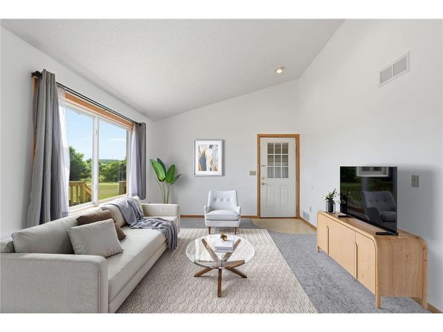 206 County Road JJ, River Falls, WI 54022