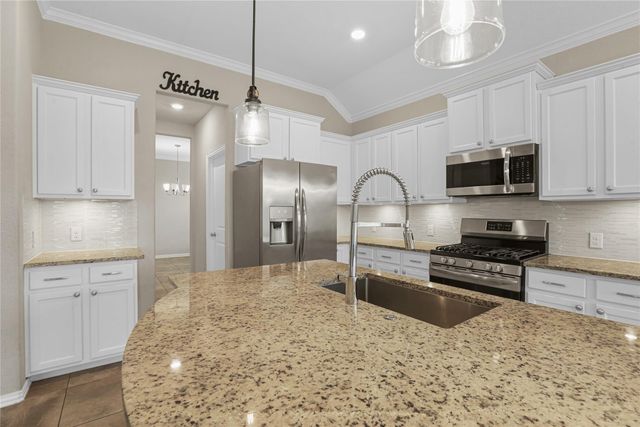 8903 Lost Castle Way, Cypress, TX 77433