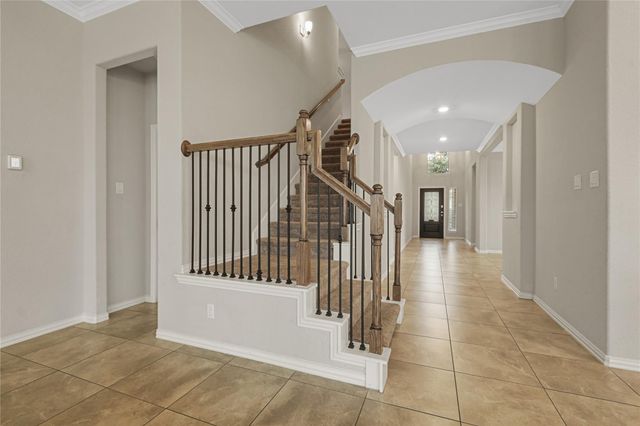 8903 Lost Castle Way, Cypress, TX 77433