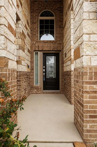 8903 Lost Castle Way, Cypress, TX 77433