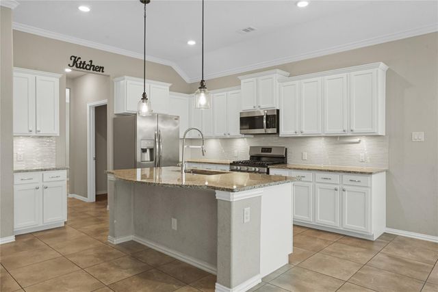 8903 Lost Castle Way, Cypress, TX 77433