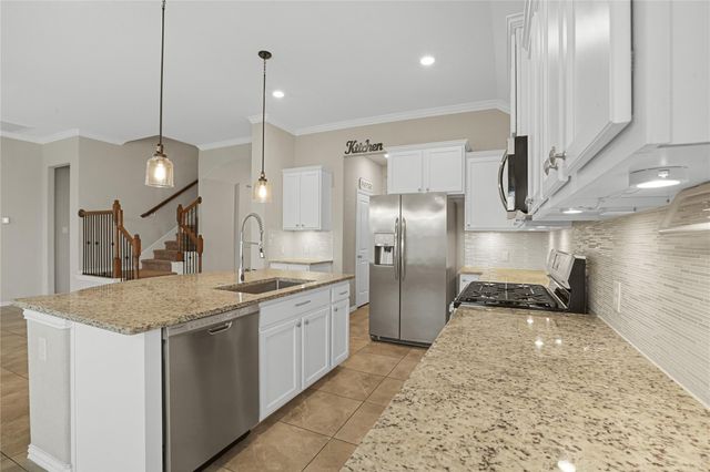 8903 Lost Castle Way, Cypress, TX 77433