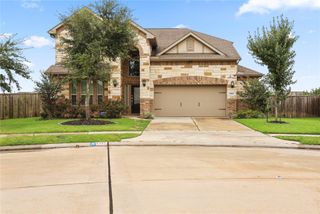 8903 Lost Castle Way, Cypress, TX 77433
