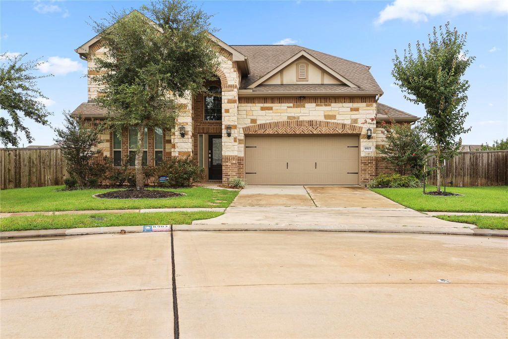 8903 Lost Castle Way, Cypress, TX 77433