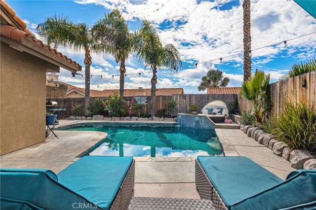 591 Gladiola Street, Hemet, CA 92545