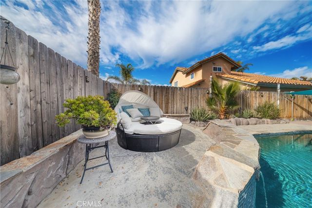 591 Gladiola Street, Hemet, CA 92545