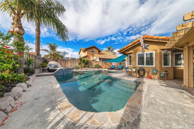 591 Gladiola Street, Hemet, CA 92545