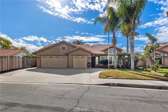 591 Gladiola Street, Hemet, CA 92545