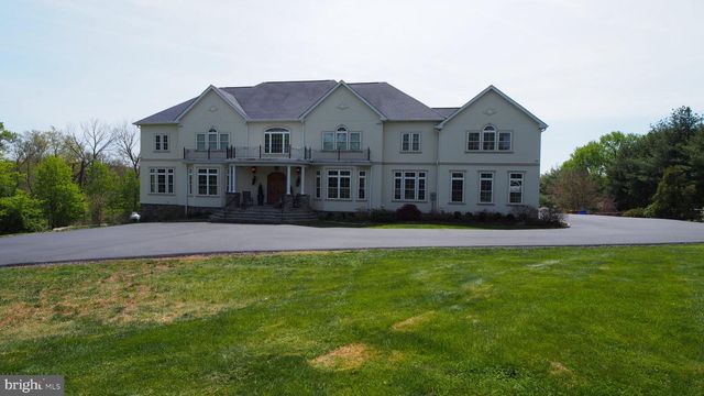 274 PINEVILLE RD, Newtown, PA 18940