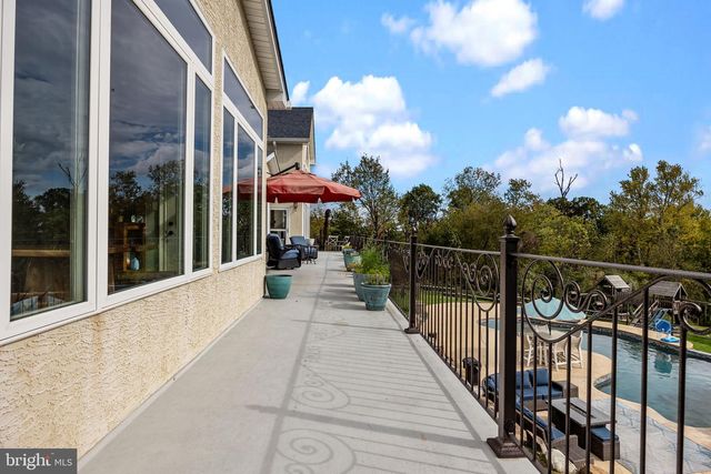 274 PINEVILLE RD, Newtown, PA 18940