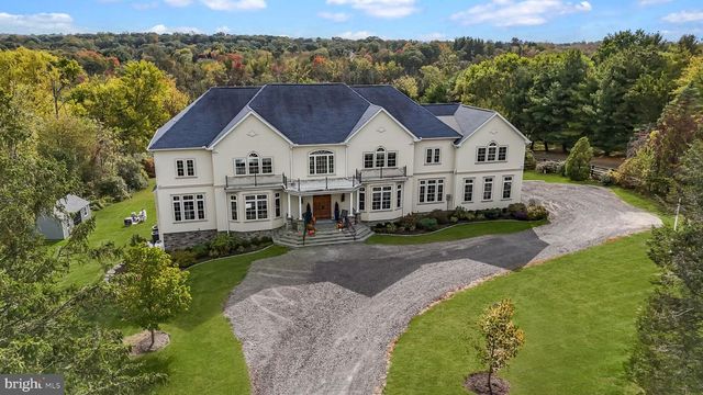 274 PINEVILLE RD, Newtown, PA 18940