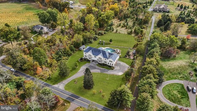 274 PINEVILLE RD, Newtown, PA 18940