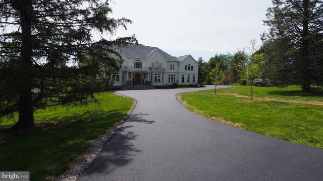274 PINEVILLE RD, Newtown, PA 18940
