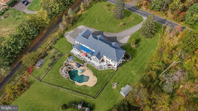 274 PINEVILLE RD, Newtown, PA 18940