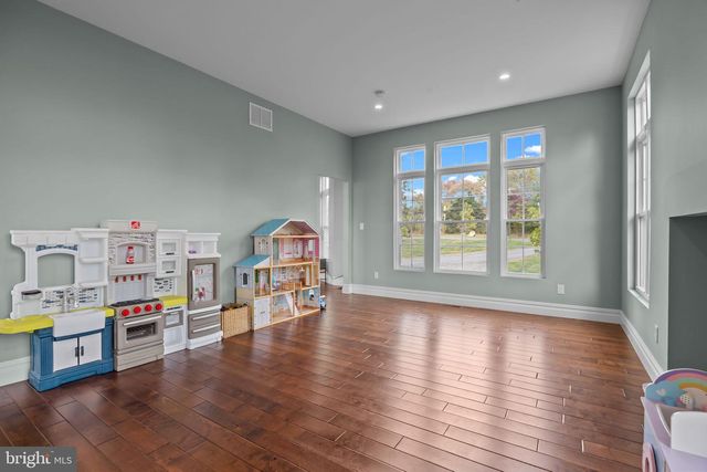 274 PINEVILLE RD, Newtown, PA 18940