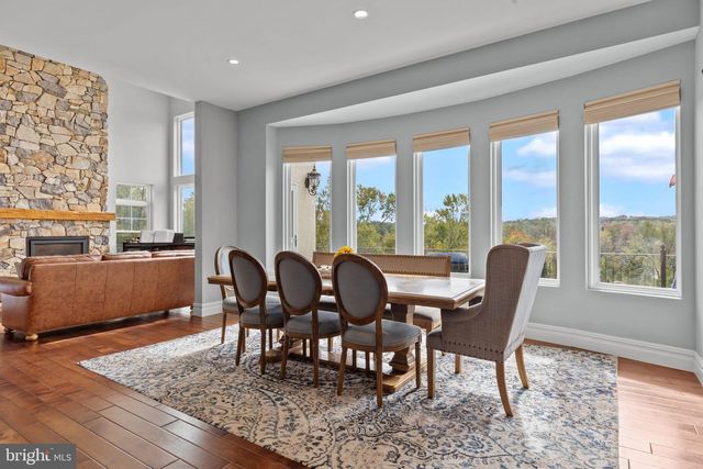 274 PINEVILLE RD, Newtown, PA 18940