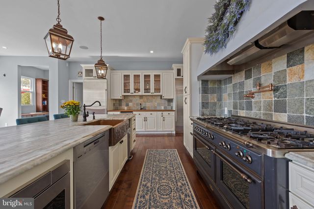 274 PINEVILLE RD, Newtown, PA 18940