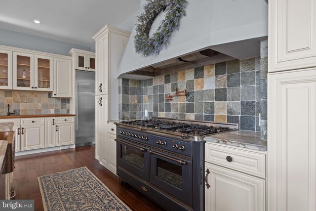 274 PINEVILLE RD, Newtown, PA 18940