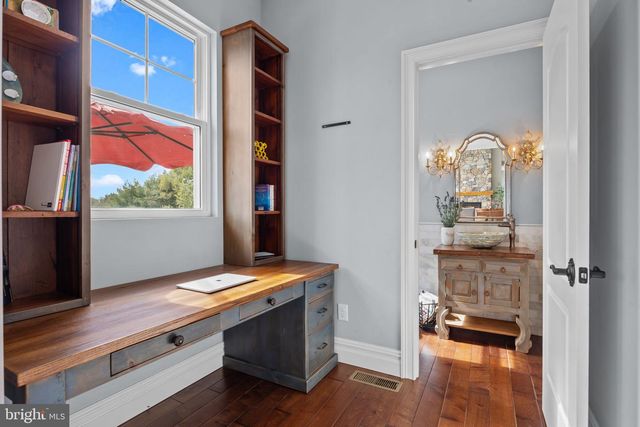 274 PINEVILLE RD, Newtown, PA 18940