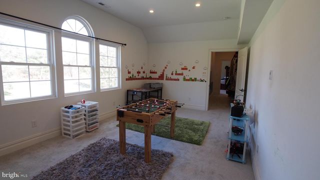 274 PINEVILLE RD, Newtown, PA 18940