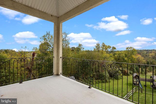 274 PINEVILLE RD, Newtown, PA 18940