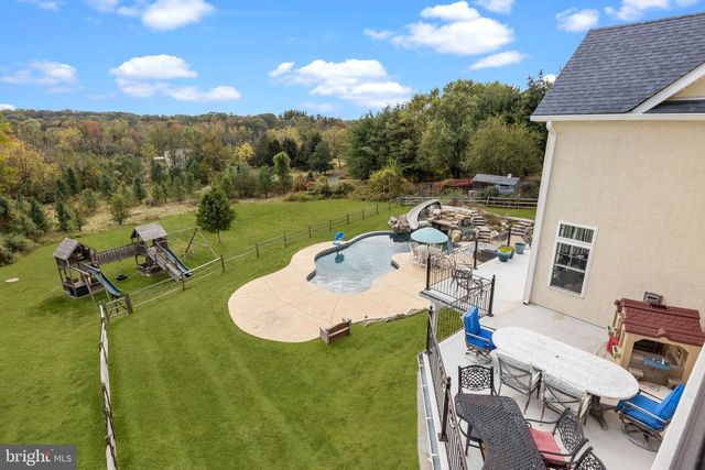 274 PINEVILLE RD, Newtown, PA 18940