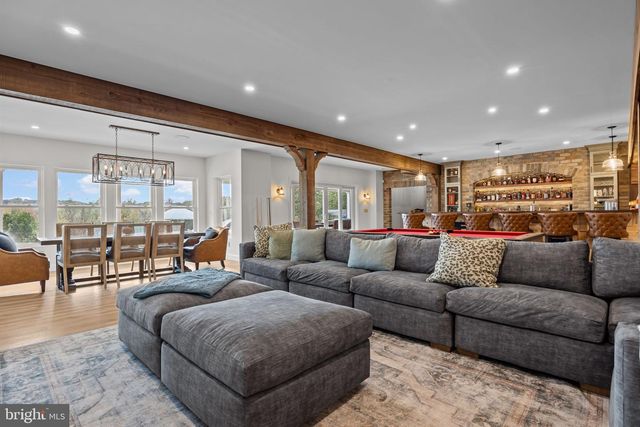 274 PINEVILLE RD, Newtown, PA 18940