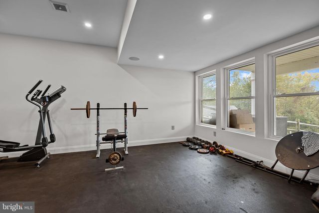 274 PINEVILLE RD, Newtown, PA 18940