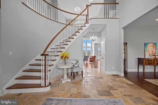 274 PINEVILLE RD, Newtown, PA 18940