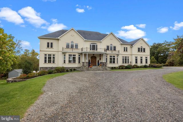 274 PINEVILLE RD, Newtown, PA 18940