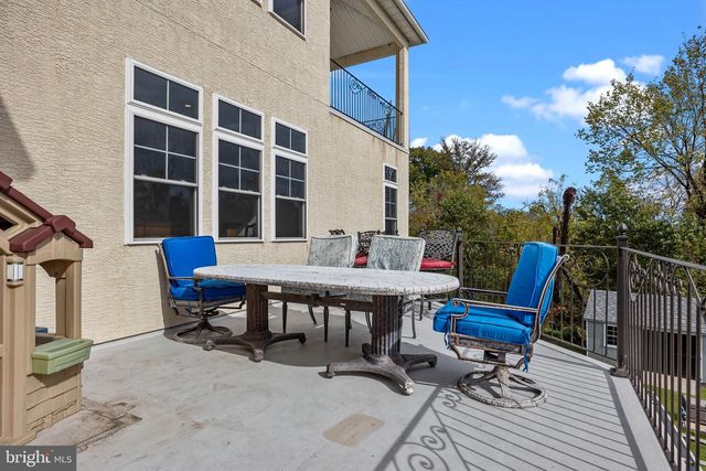 274 PINEVILLE RD, Newtown, PA 18940