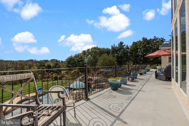 274 PINEVILLE RD, Newtown, PA 18940