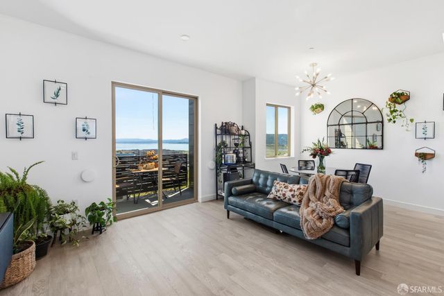 21 Kirkwood Avenue, San Francisco, CA 94124