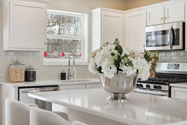 318 Milky Way, Madison, WI 53718