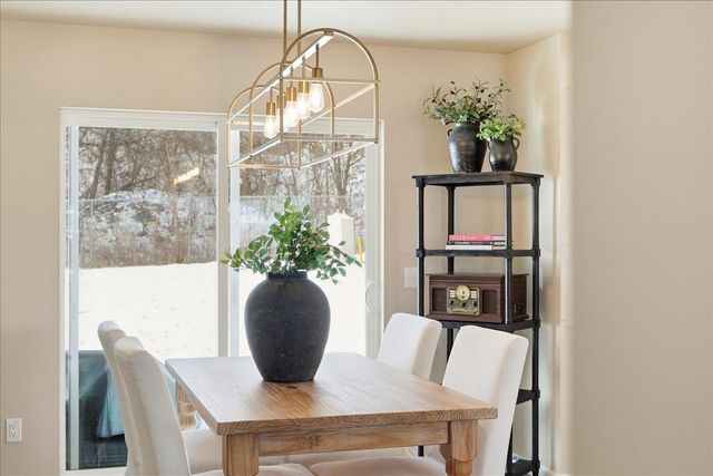 318 Milky Way, Madison, WI 53718