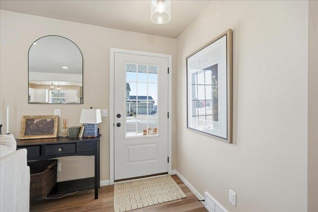 318 Milky Way, Madison, WI 53718