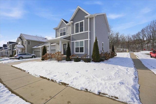 318 Milky Way, Madison, WI 53718