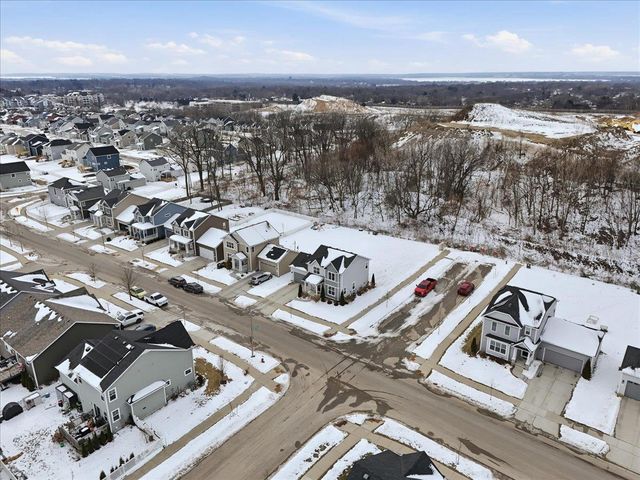 318 Milky Way, Madison, WI 53718