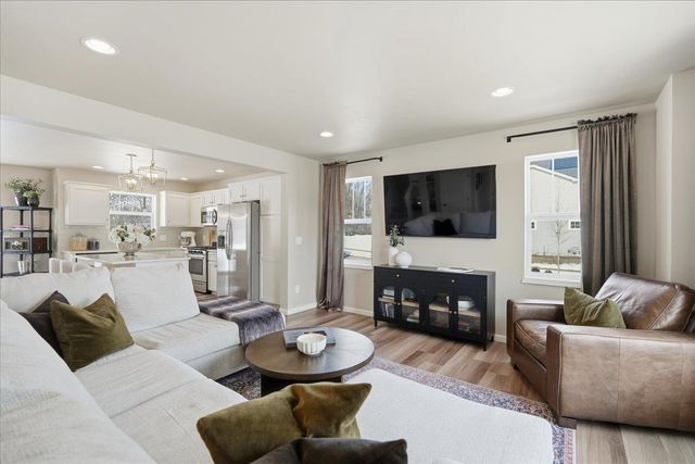 318 Milky Way, Madison, WI 53718