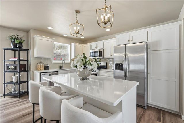 318 Milky Way, Madison, WI 53718