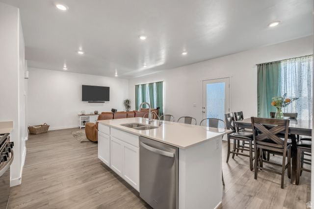 8748 W MINERAL GROVE DR, Magna, UT 84044