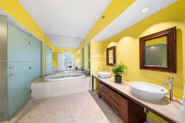 450 Alton Rd 1610, Miami Beach, FL 33139