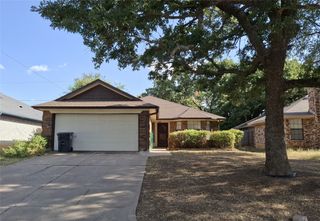 4200 Rye Glen Drive, Arlington, TX 76017