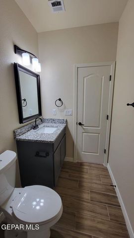 125 Loma Vista Drive B, Sunland Park, NM 88063
