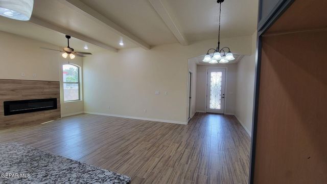 125 Loma Vista Drive B, Sunland Park, NM 88063