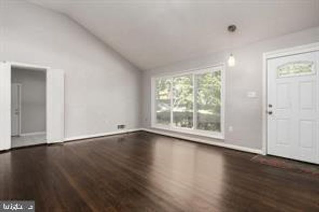 9211 E PARKHILL DR, Bethesda, MD 20814