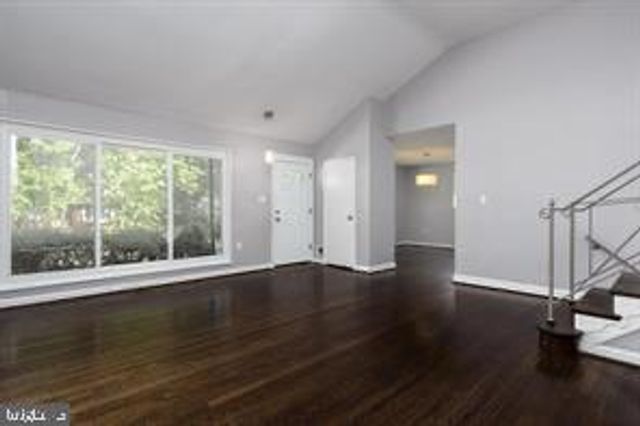 9211 E PARKHILL DR, Bethesda, MD 20814