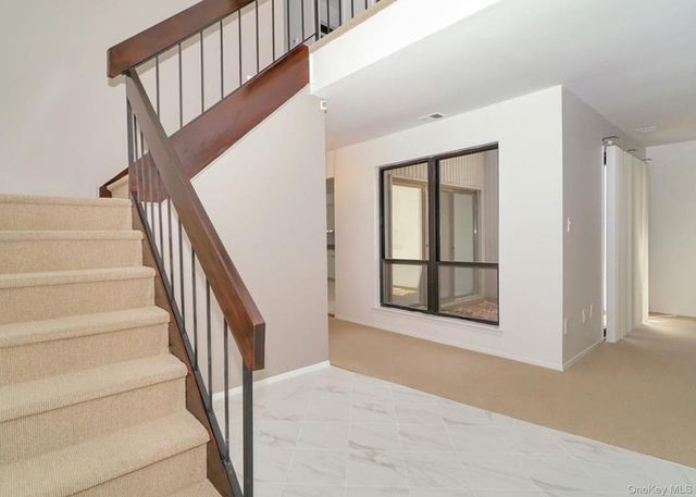 277 Vista Drive, Jericho, NY 11753