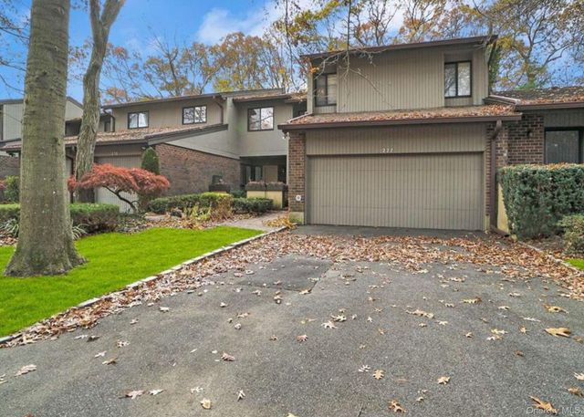 277 Vista Drive, Jericho, NY 11753
